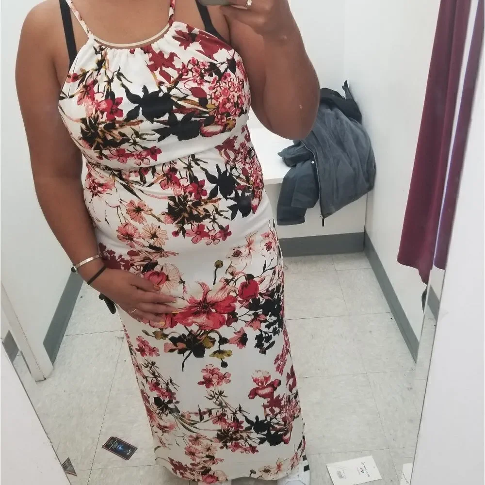 Dress   - Picture 3 of 7